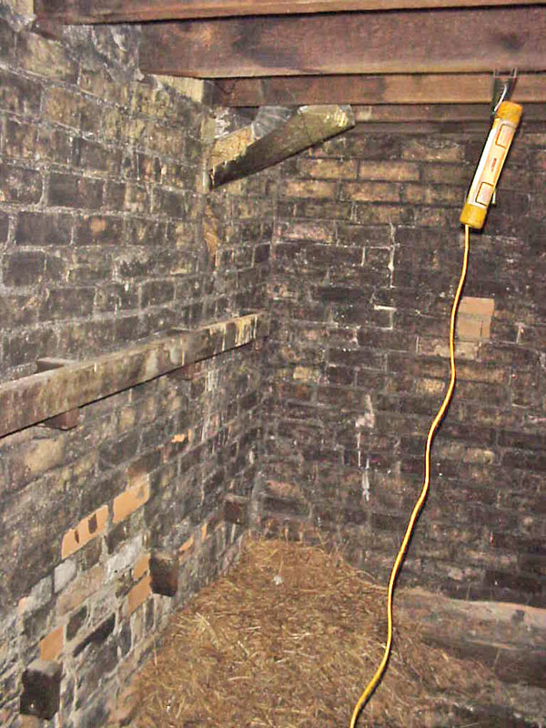 BALLROOM_ATTIC_SPOUT_#4-(from_north)_A