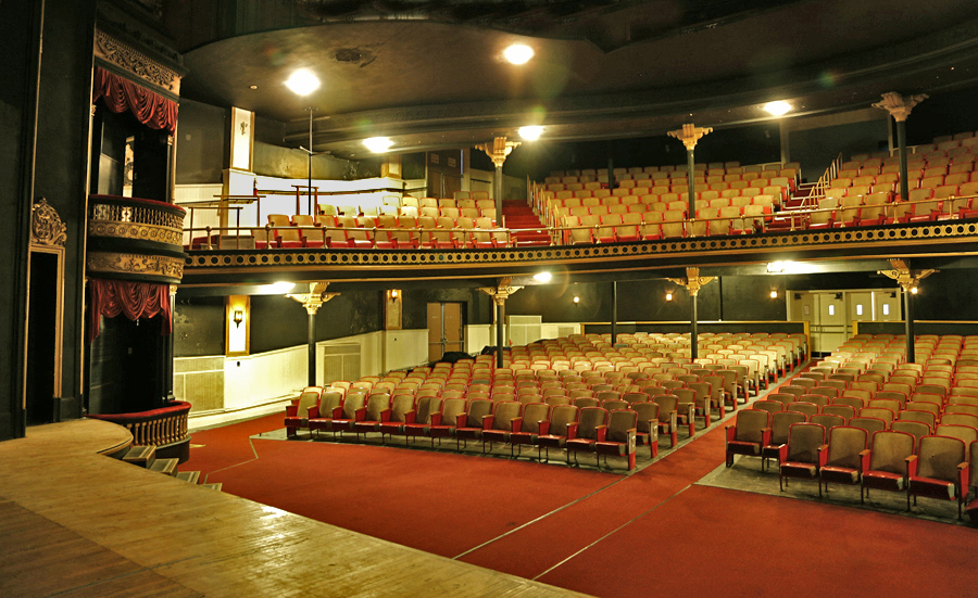 SORG_AUDITORIUM_RIGHT