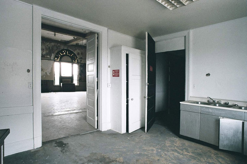 BALLROOM_PANTRY_VIEW-NW