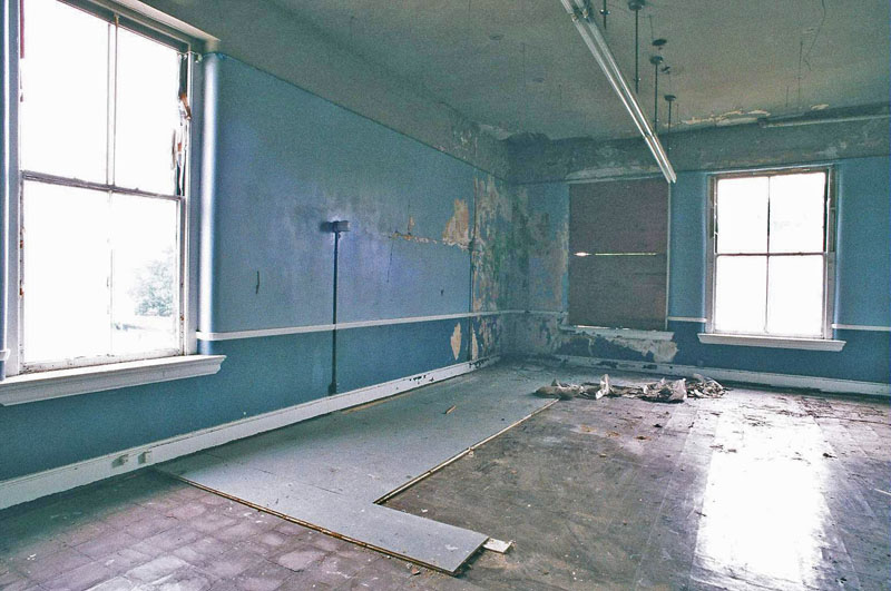 COMMERCIAL_THIRD_SOUTH_WEST-CORNER