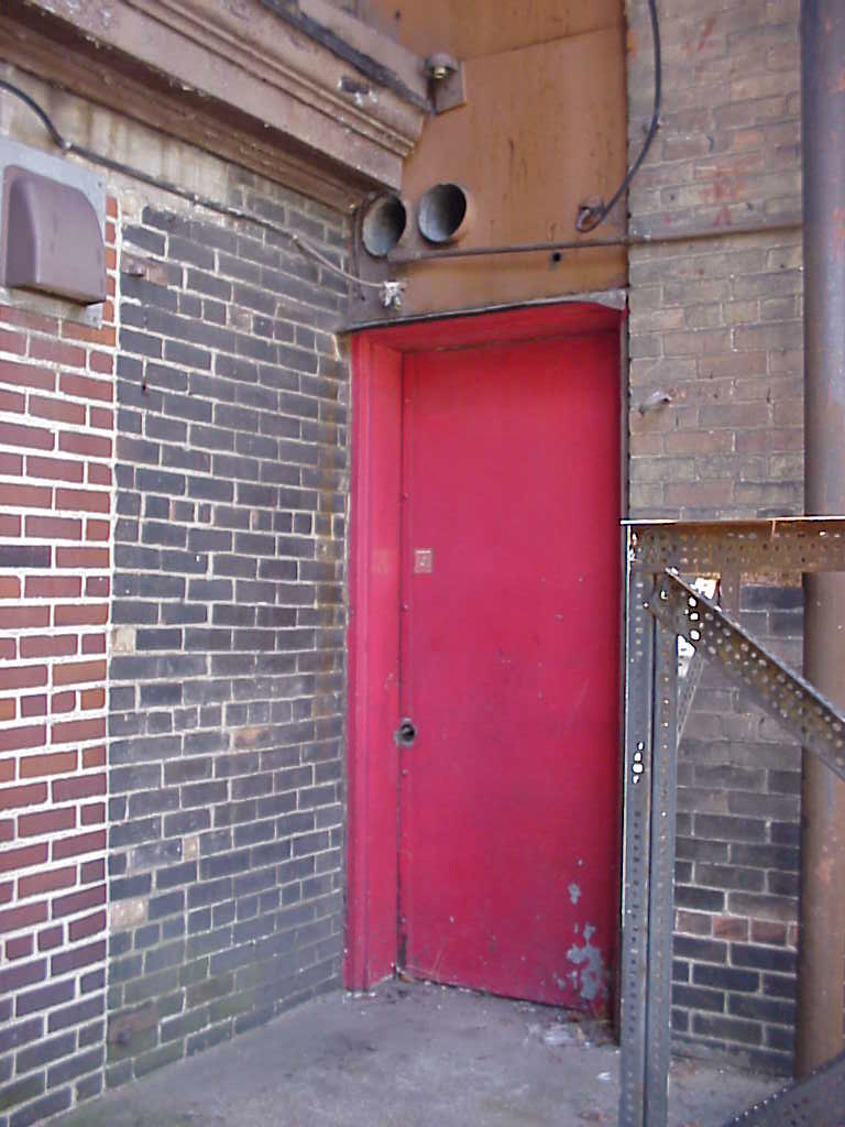 SORG_COMMERCIAL_REAR_DOOR_STOREFRONT_B