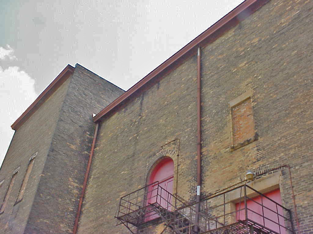 SORG_EXTERIOR_NORTH_HOUSE