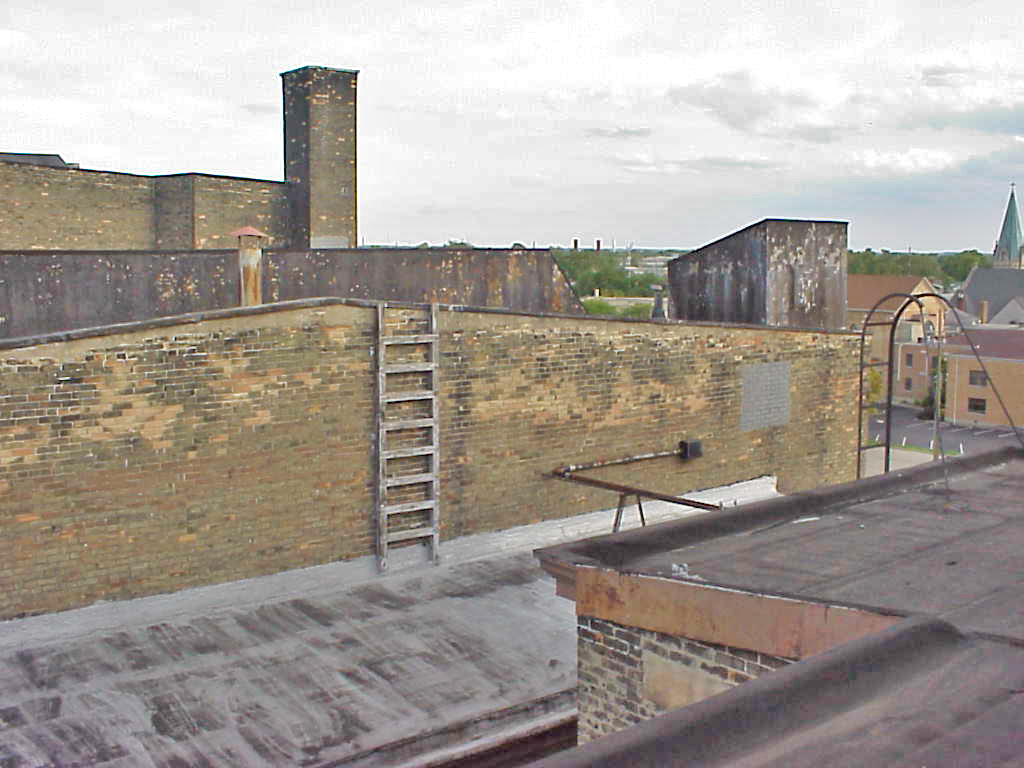 SORG_MAIN_HOUSEfromCOMMERCIAL_ROOF
