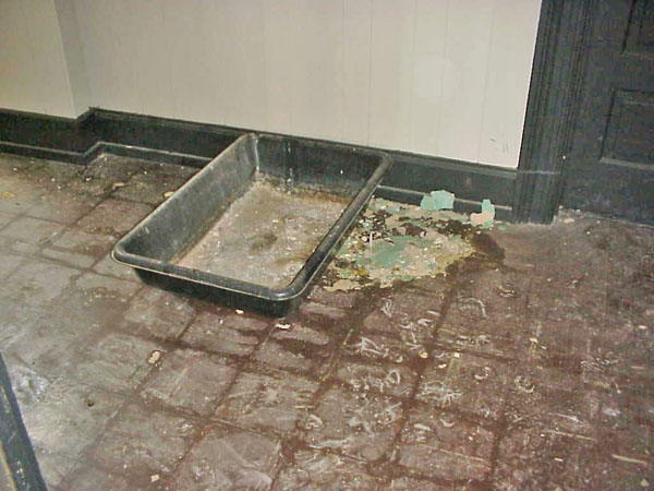 LEAK_FOURTH_FLOOR_CORRIDOR_to_KITCHEN_B