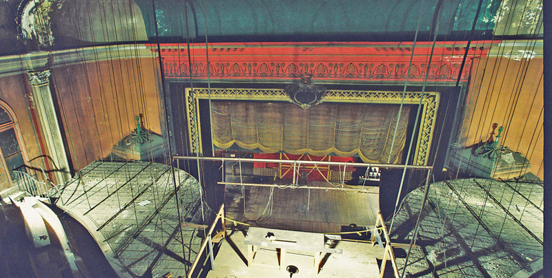 PROSCENIUM_WIDE_LEFT_A