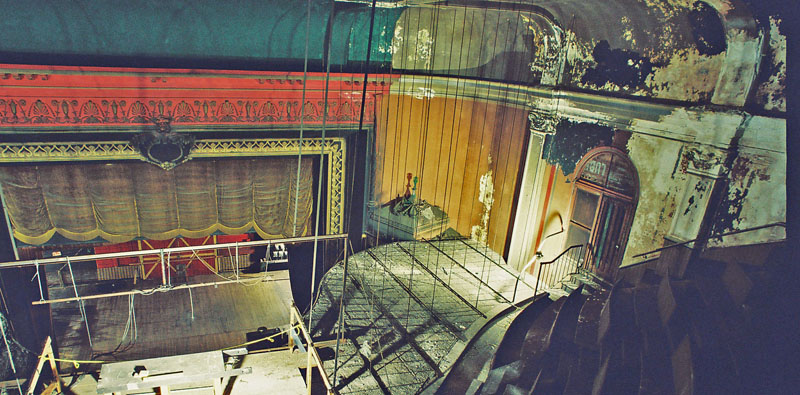 PROSCENIUM_WIDE_RIGHT_A